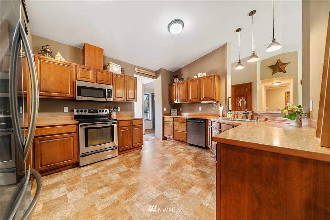 605 Penning Road, Unit B Chehalis, WA 98532 - Photo 9 of 36