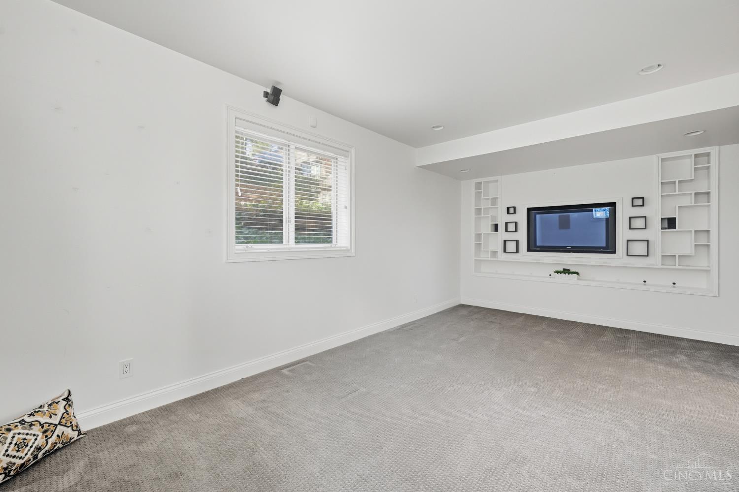 2942 Lower Grandin Road Cincinnati, OH 45208 - Photo 46 of 69 Gallery Image 46