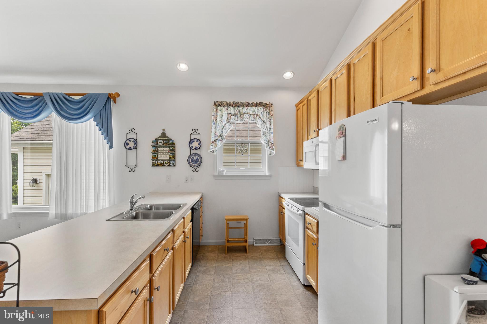 424 Haymarket Lane Lititz, PA 17543 - Photo 11 of 22