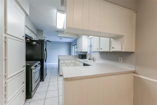 $224,900 | 7015 Pine Vista Lane, Houston, TX 77092