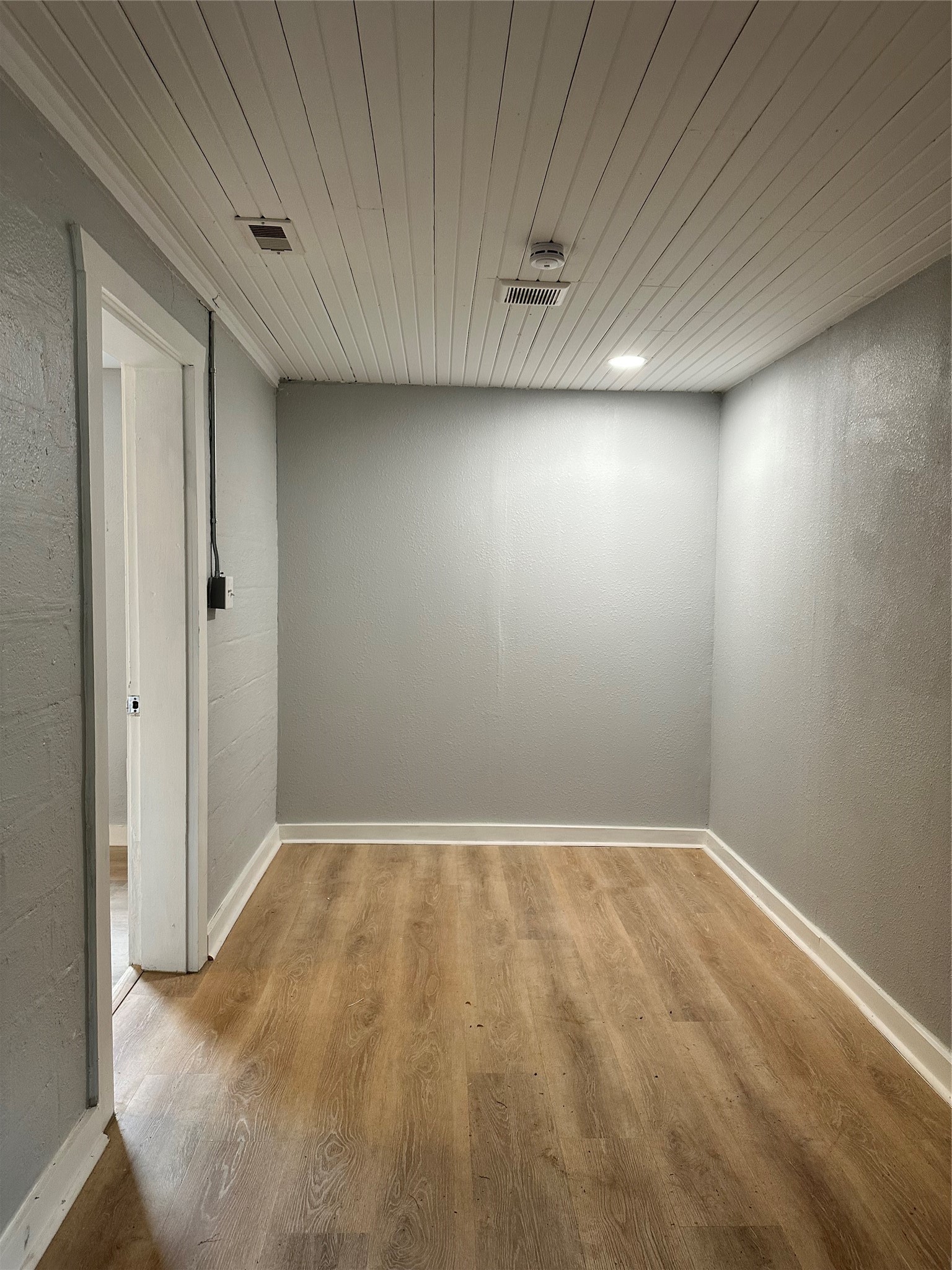 912 West Cleveland Street Alvin, TX 77511 - Photo 26 of 31