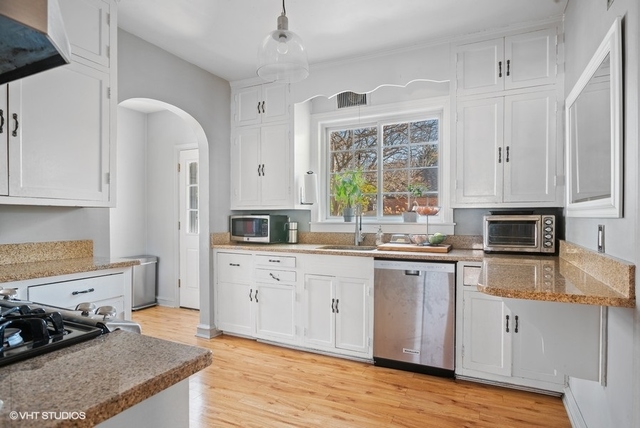 3044 Harrison Street Evanston, IL 60201 - Photo 11 of 30
