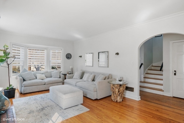 3044 Harrison Street Evanston, IL 60201 - Photo 4 of 30