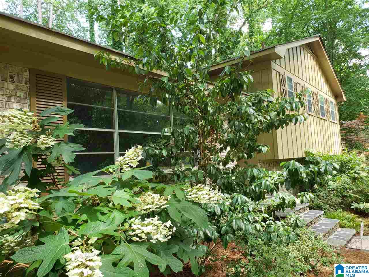 3551 Valley Circle Birmingham, AL 35243 - Photo 3 of 47
