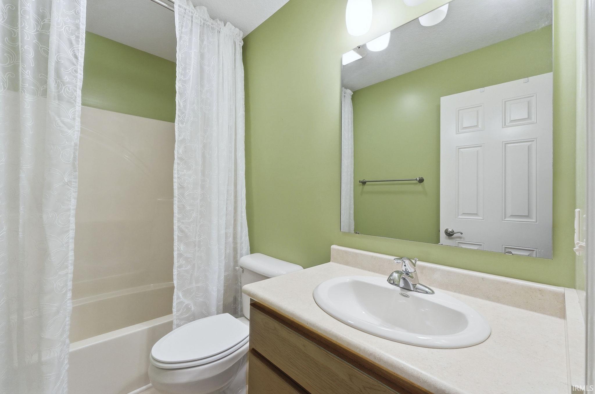 2002 Stone Fountain Chase Fort Wayne, IN 46804 - Photo 19 of 35