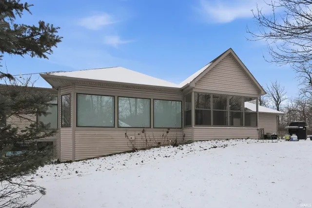 $500,000 | 2002 Stone Fountain Chase, Fort Wayne, IN 46804