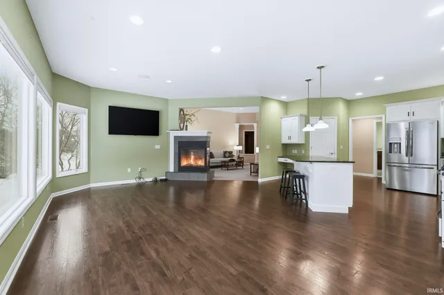 $500,000 | 2002 Stone Fountain Chase, Fort Wayne, IN 46804