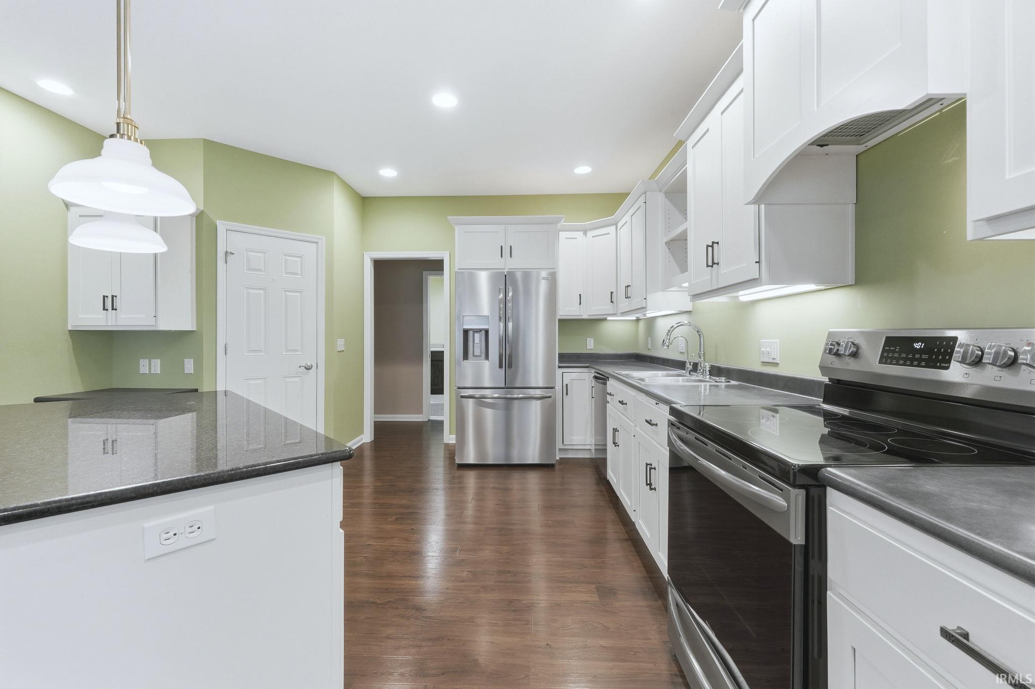 2002 Stone Fountain Chase Fort Wayne, IN 46804 - Photo 8 of 35