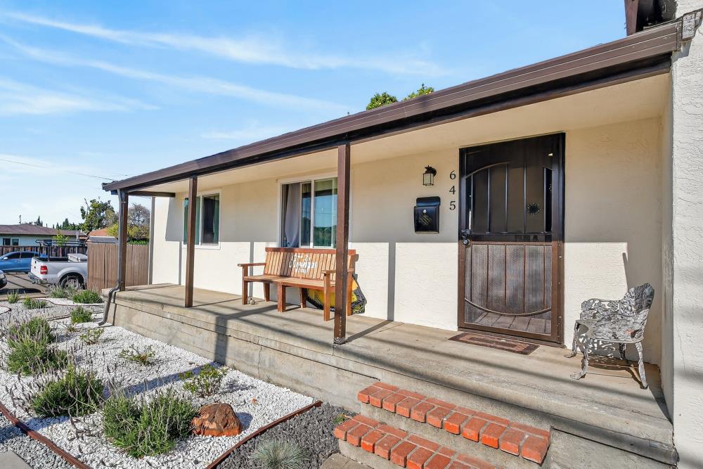 645 F Street Union City, CA 94587 - Photo 4 of 35