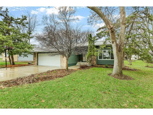 $399,900 | 110102 Arboretum Way, Chaska, MN 55318