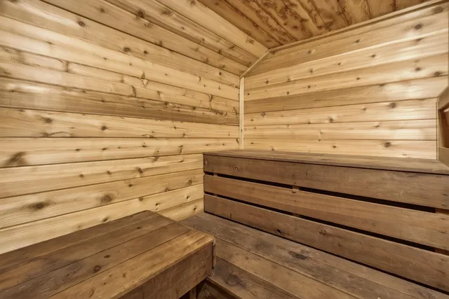 $399,900 | 110102 Arboretum Way, Chaska, MN 55318