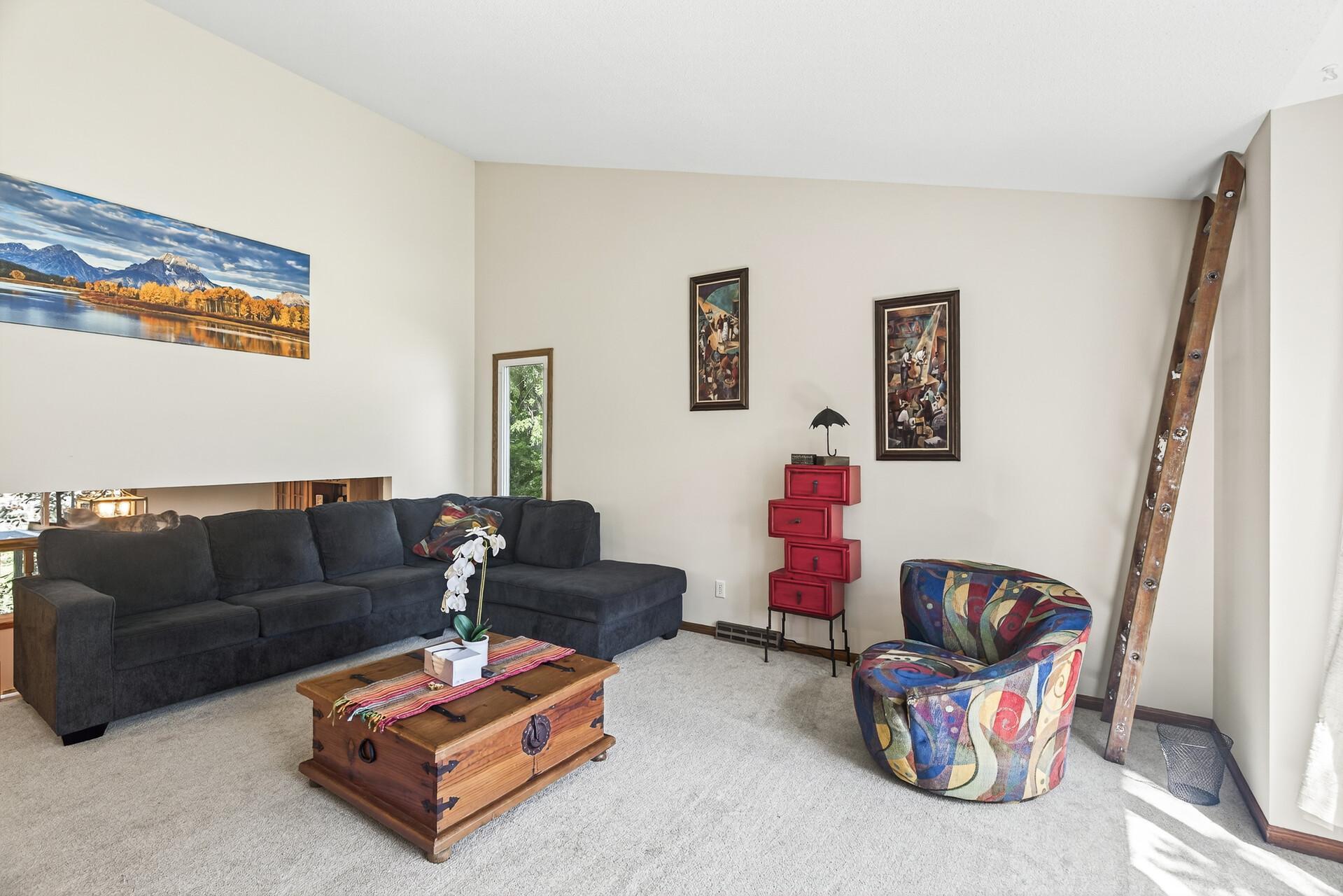 110102 Arboretum Way Chaska, MN 55318 - Photo 3 of 33