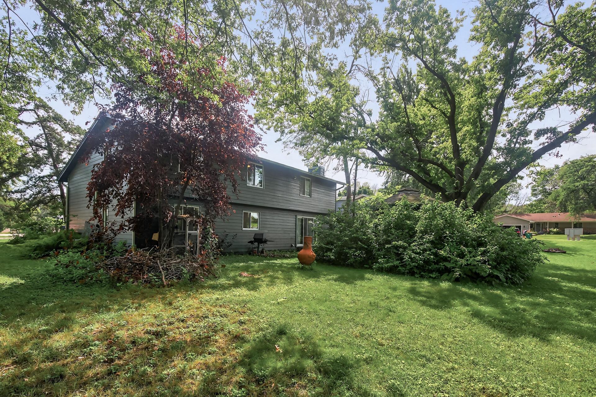 110102 Arboretum Way Chaska, MN 55318 - Photo 32 of 33