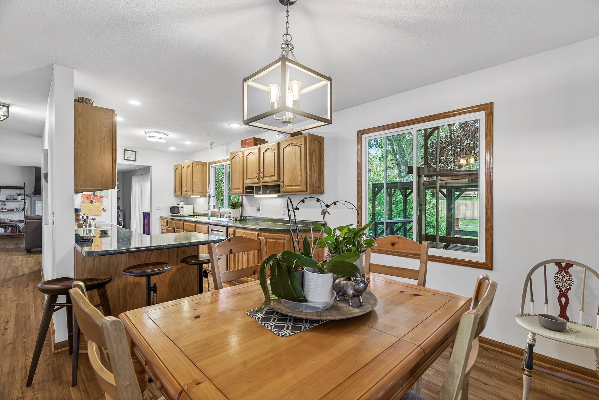 110102 Arboretum Way Chaska, MN 55318 - Photo 10 of 33