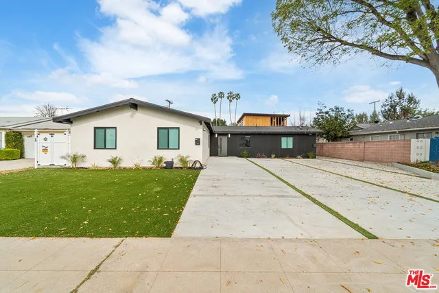 $1,799,000 | 22241 Wyandotte Street, Canoga Park, CA 91303