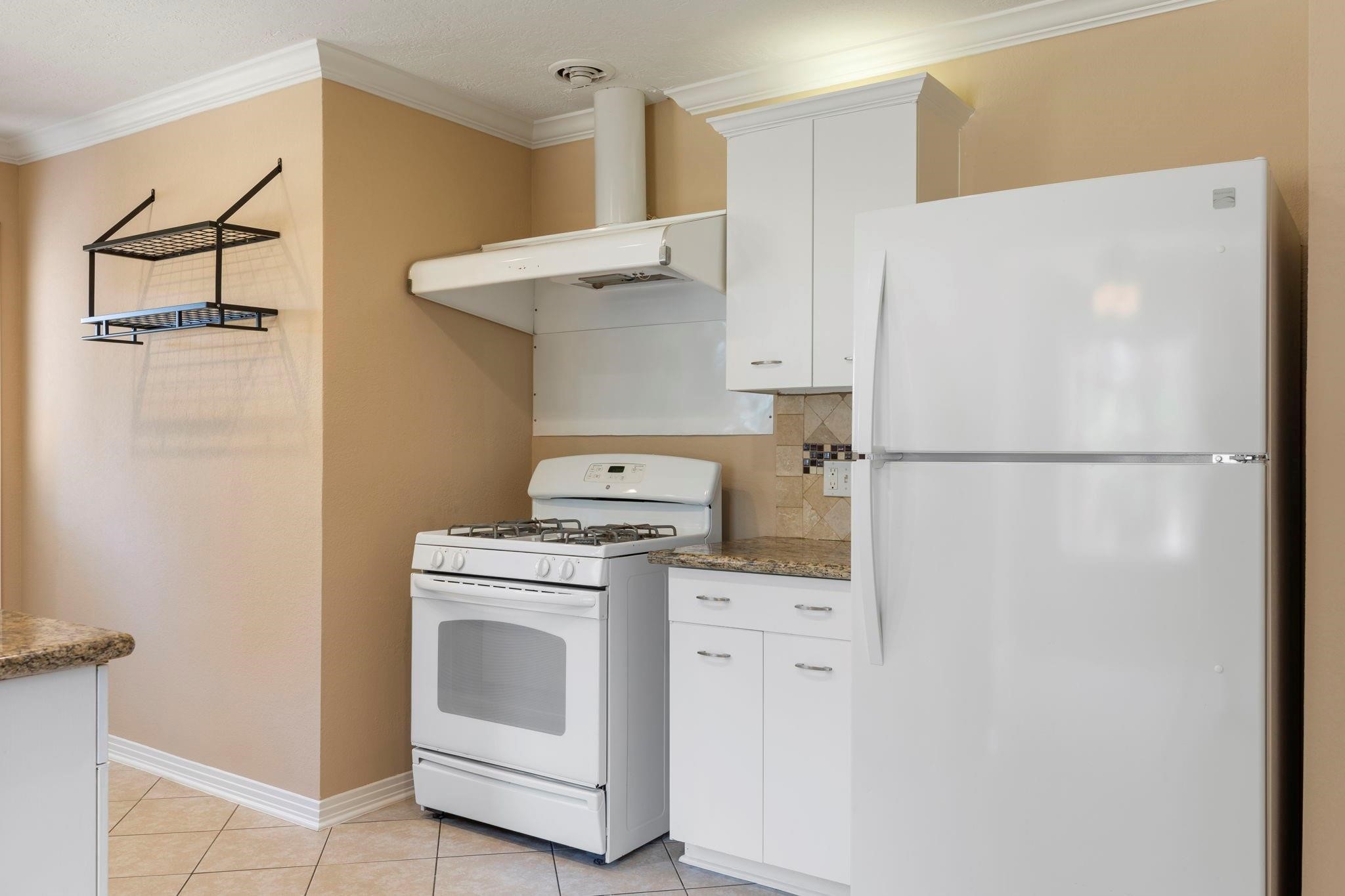 1802 Turnpike Road Houston, TX 77008 - Photo 16 of 47