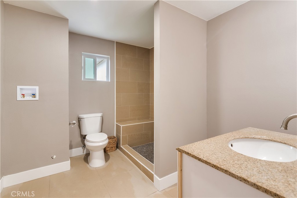 19620 Temescal Canyon Road Corona, CA 92881 - Photo 18 of 20 Bathrrom