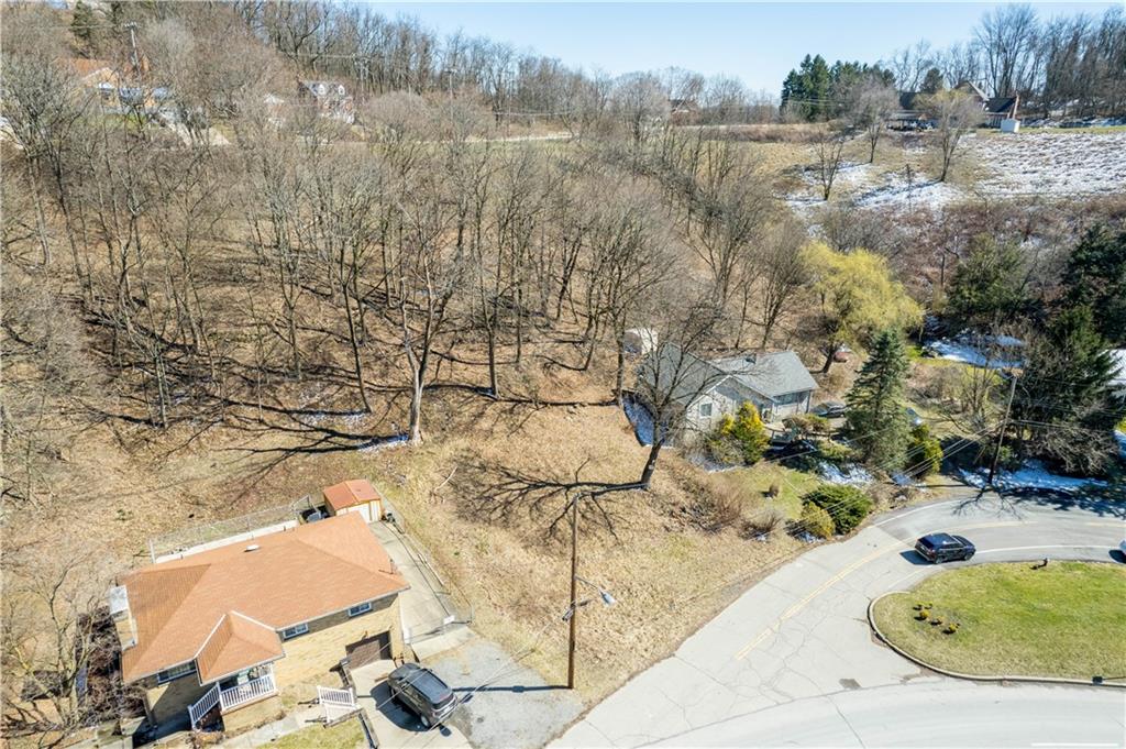 4224 Evergreen Road Pittsburgh, PA 15214 - Photo 6 of 12 a view of swimming pool