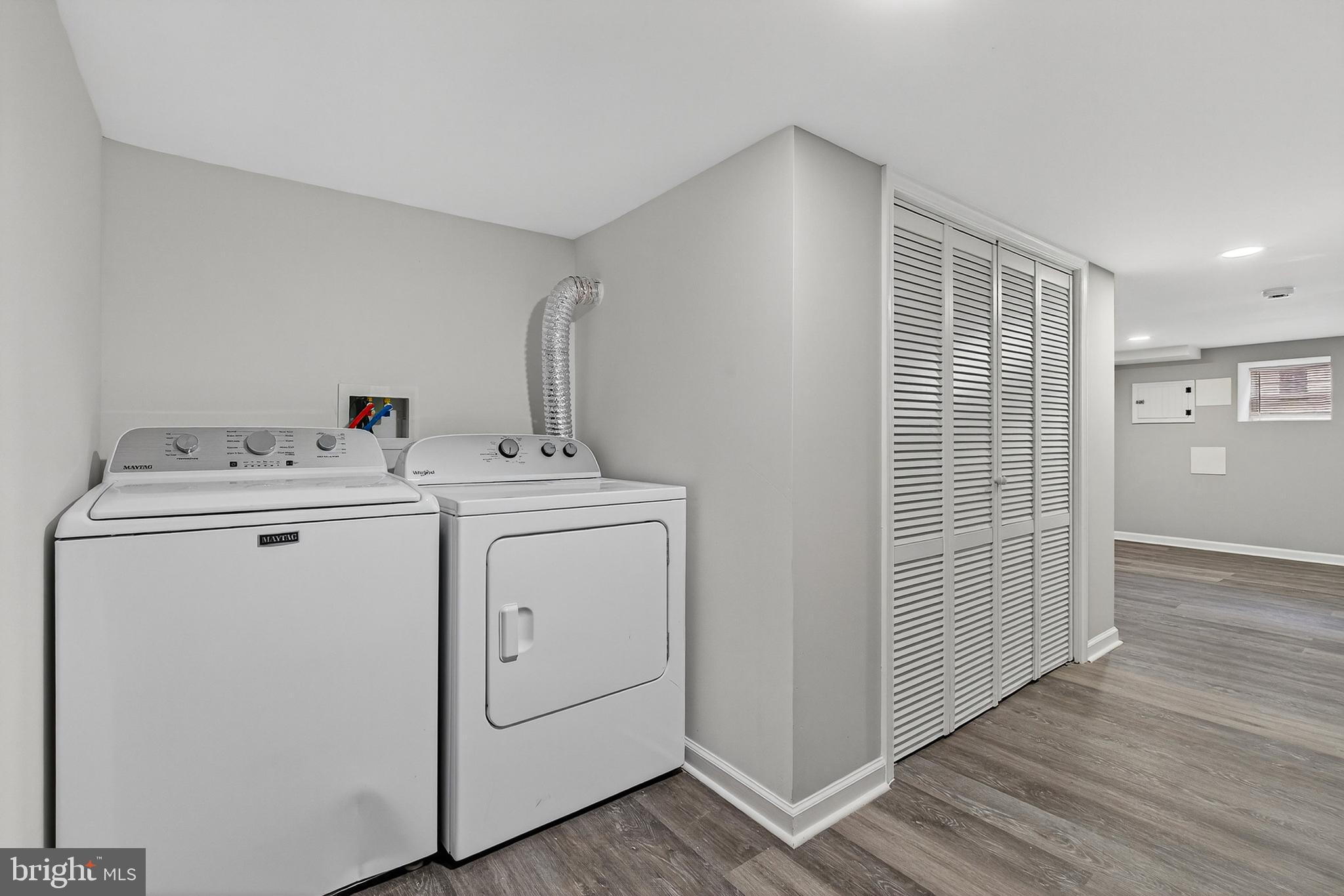 328 South Payson Street Baltimore, MD 21223 - Photo 13 of 27 a utility room with dryer and washer