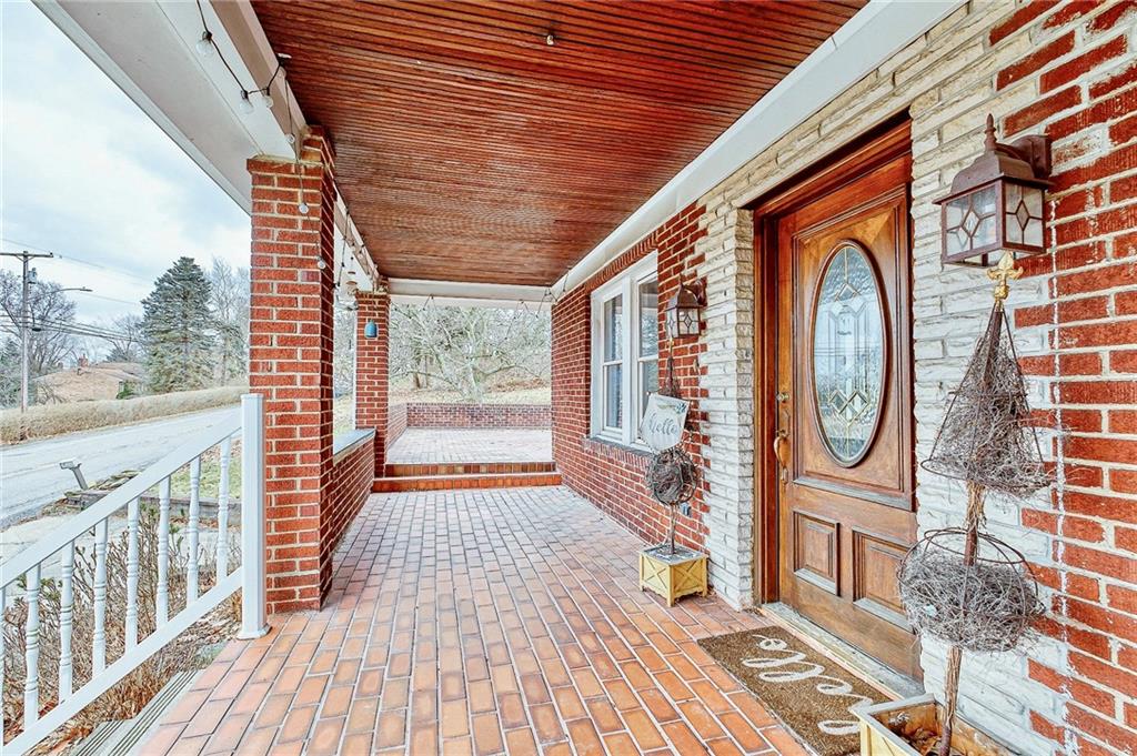 545 Fort Couch Road Pittsburgh, PA 15241 - Photo 2 of 21 Huge Front Porch