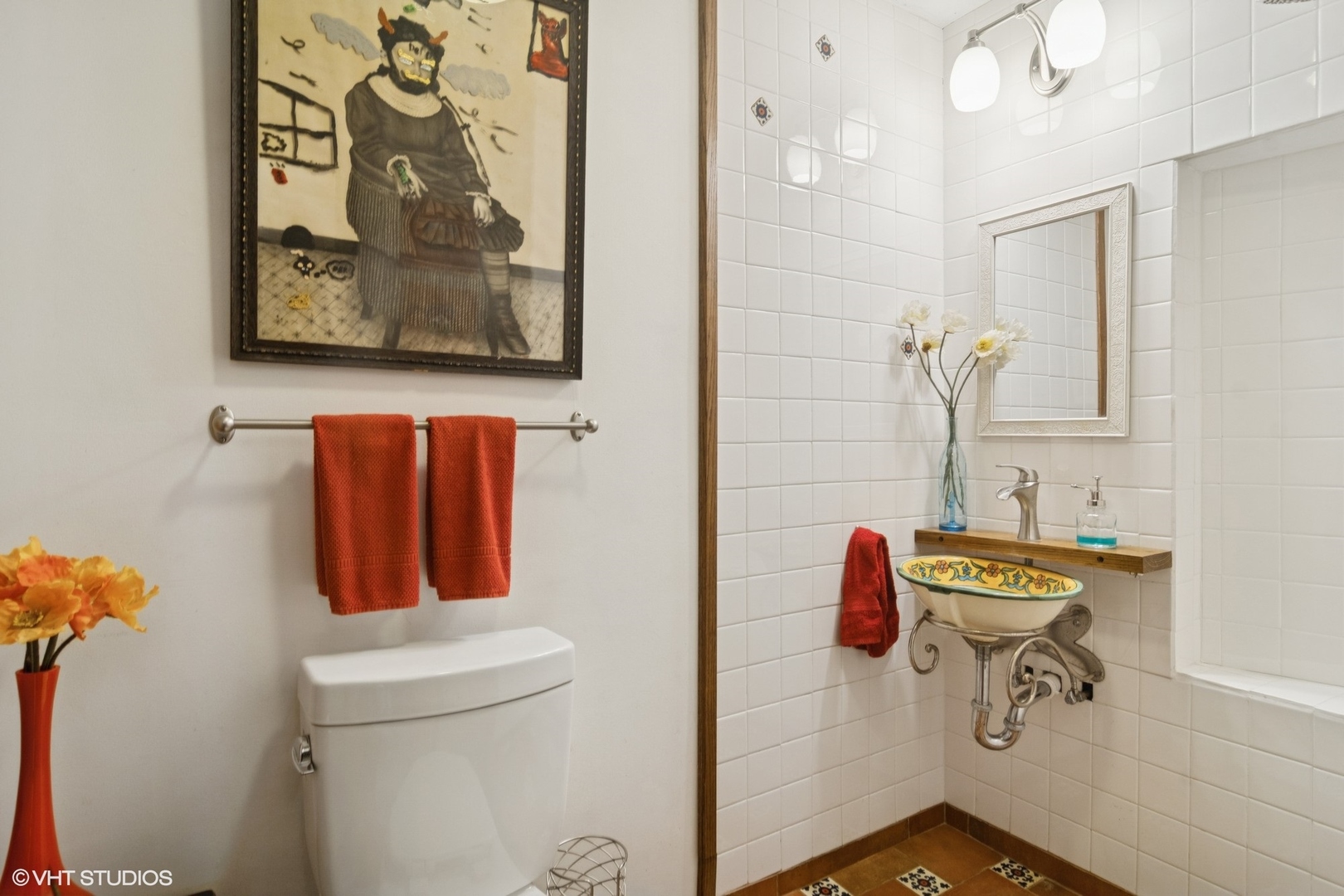284 Oxford Road North Barrington, IL 60010 - Photo 30 of 48 a bathroom with a sink toilet and mirror