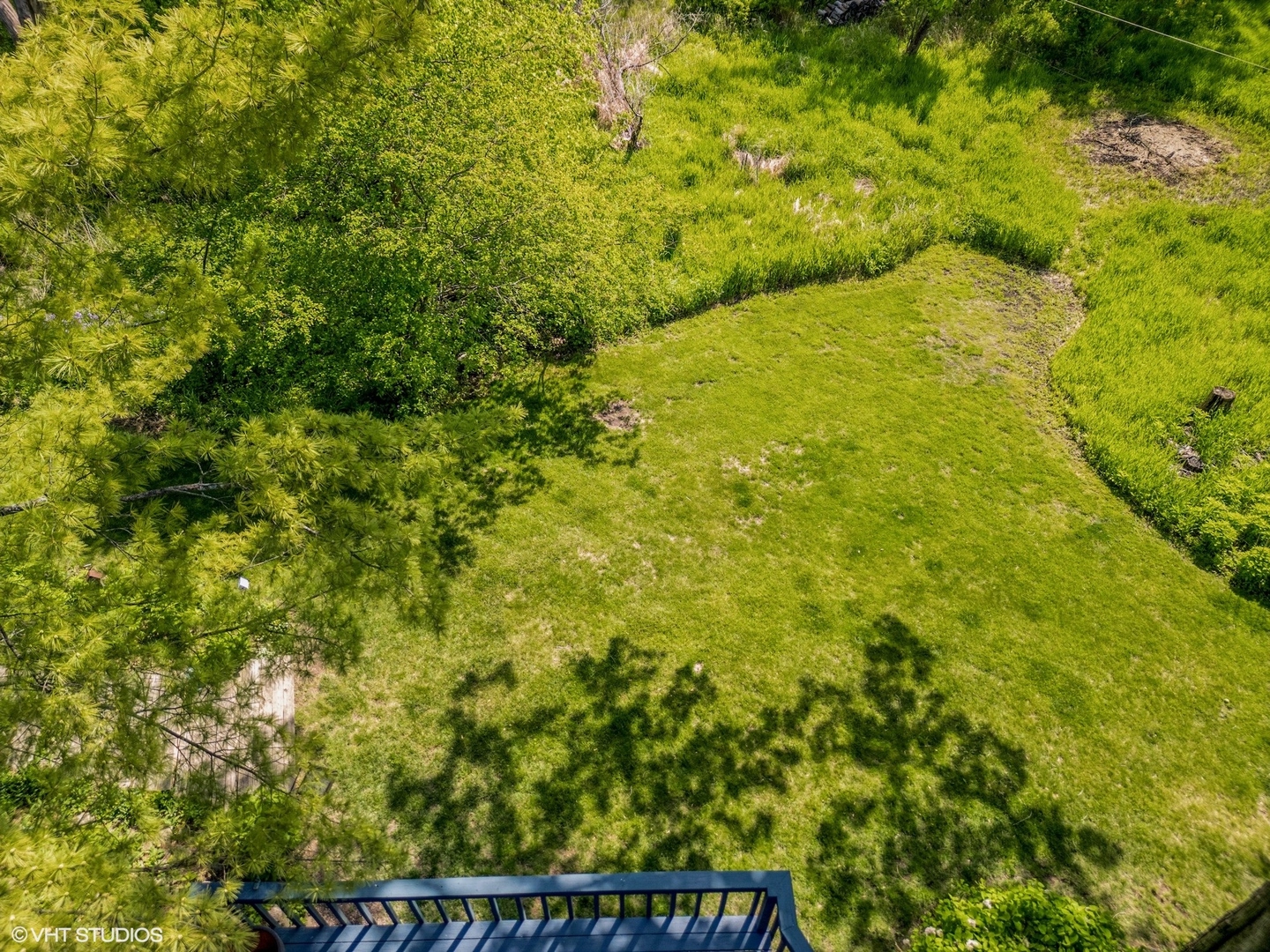 284 Oxford Road North Barrington, IL 60010 - Photo 39 of 48 a view of a yard