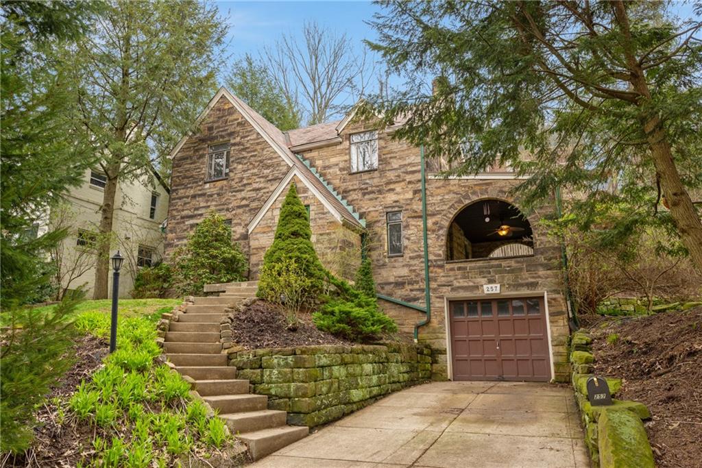 257 Cascade Road Pittsburgh, PA 15221 - Photo 1 of 25 Gallery Image 1
