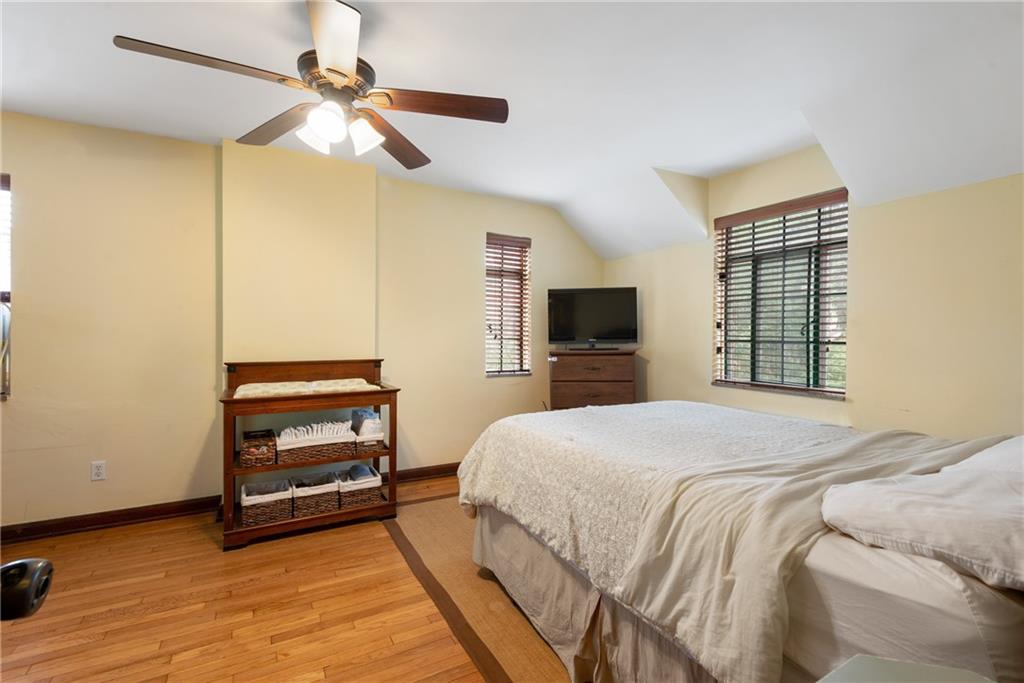 257 Cascade Road Pittsburgh, PA 15221 - Photo 16 of 25 Gallery Image 16