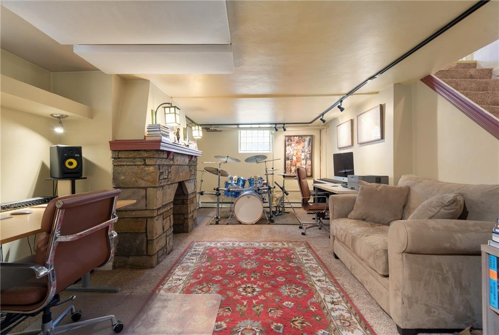 257 Cascade Road Pittsburgh, PA 15221 - Photo 22 of 25 Gallery Image 22