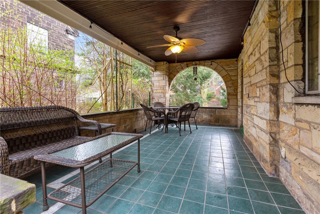 257 Cascade Road Pittsburgh, PA 15221 - Photo 7 of 25 Gallery Image 7