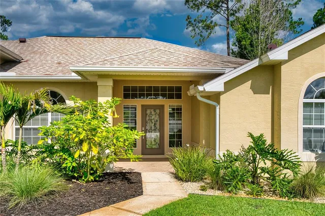 a view of a entryway front of house