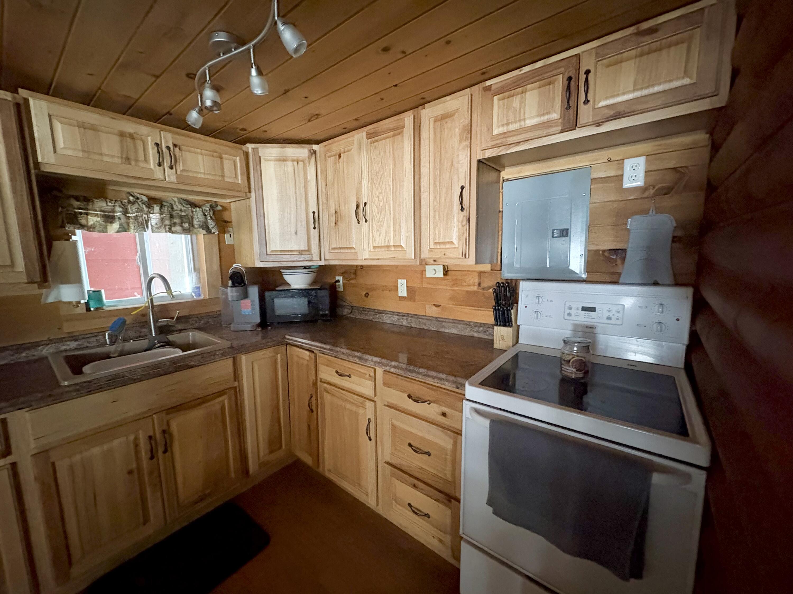 325 Egg Pond Road Lincoln, ME 04457 - Photo 7 of 31 IMG_0894