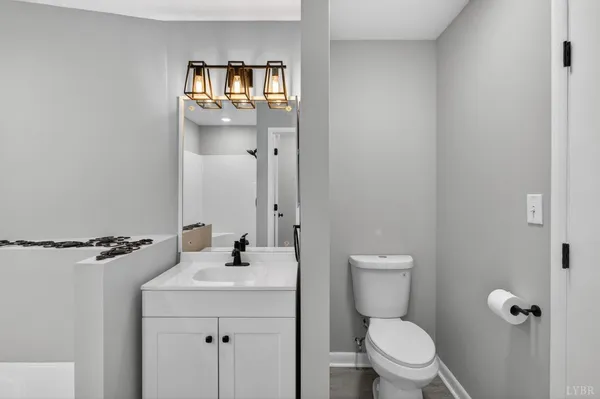 $204,900 | 3224 Spinnaker Point, Forest, VA 24551