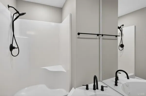 $204,900 | 3224 Spinnaker Point, Forest, VA 24551