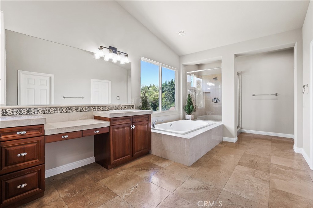 1055 Lowry Ranch Road Corona, CA 92881 - Photo 43 of 75