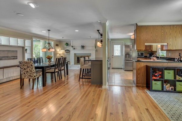 140 Spectacle Pond Road Littleton, MA 01460 - Photo 6 of 29 Gallery Image 6