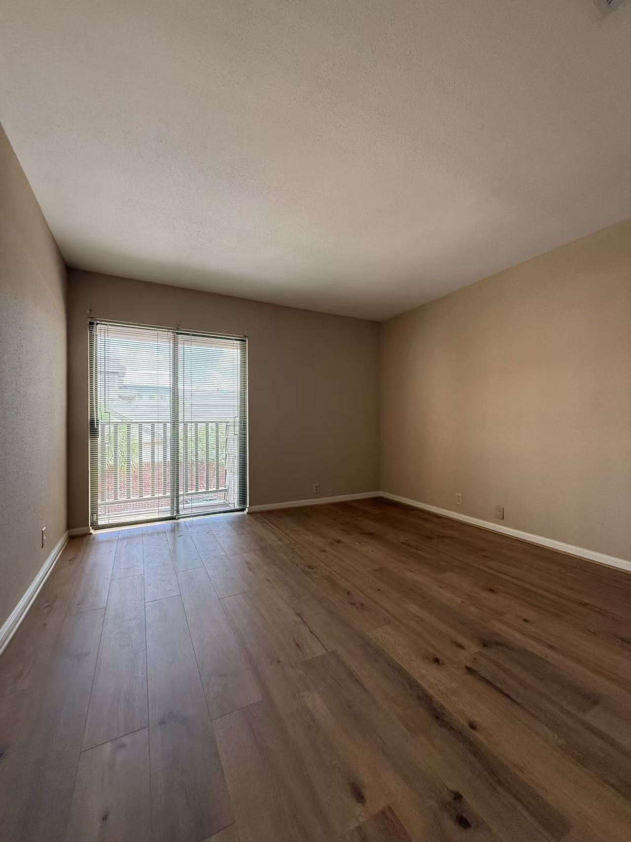 2829 Timmons Lane, Unit 176 Houston, TX 77027 - Photo 15 of 23
