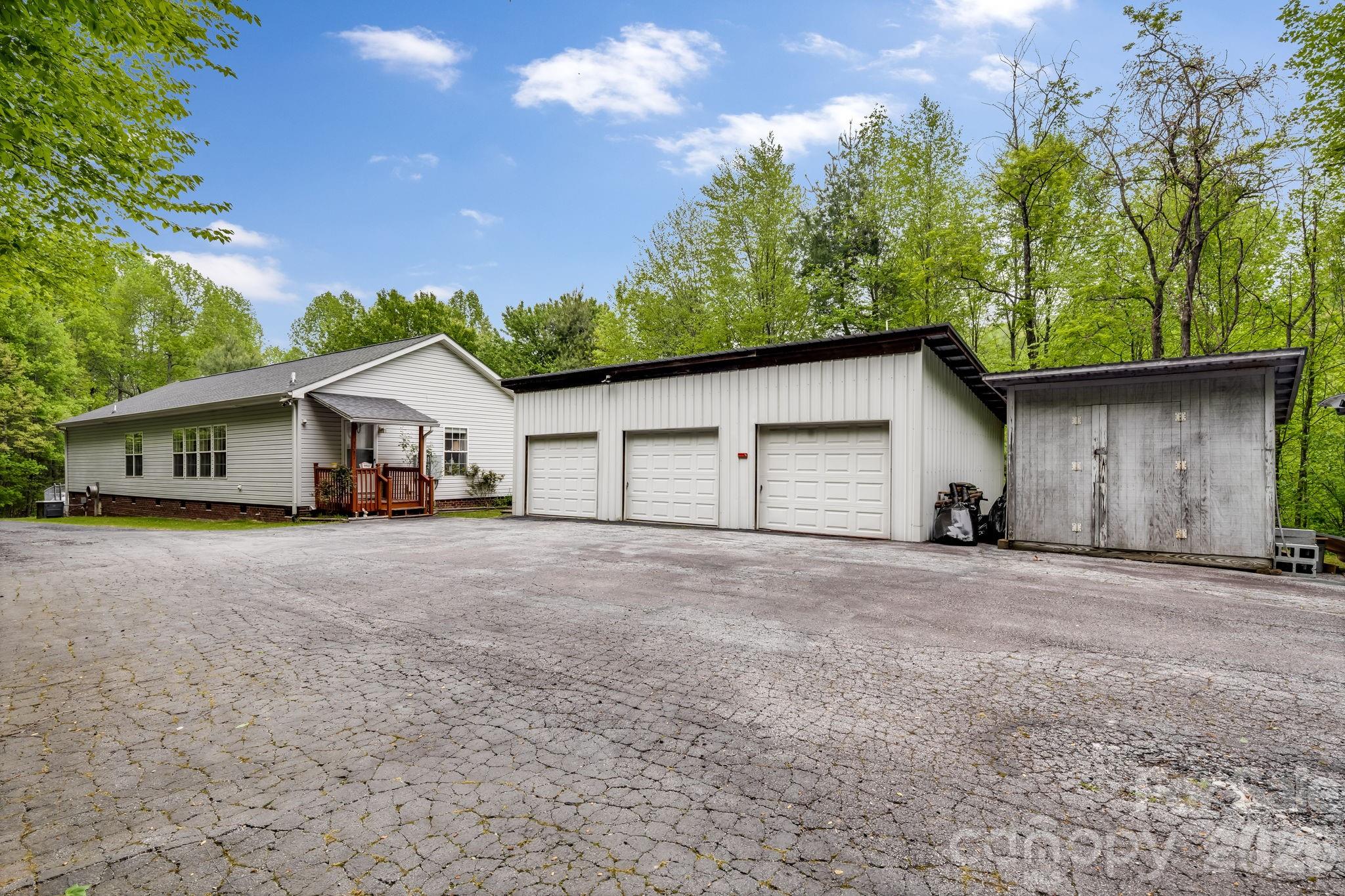 3287 Cabin Creek Road Zirconia, NC 28790 - Photo 28 of 32