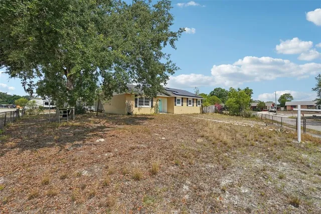 $2,000 | 503 Holt Circle, Winter Haven, FL 33880