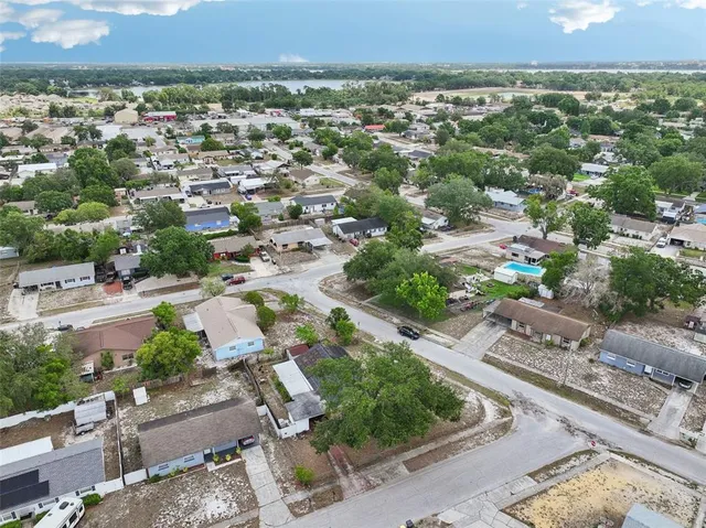 $2,000 | 503 Holt Circle, Winter Haven, FL 33880