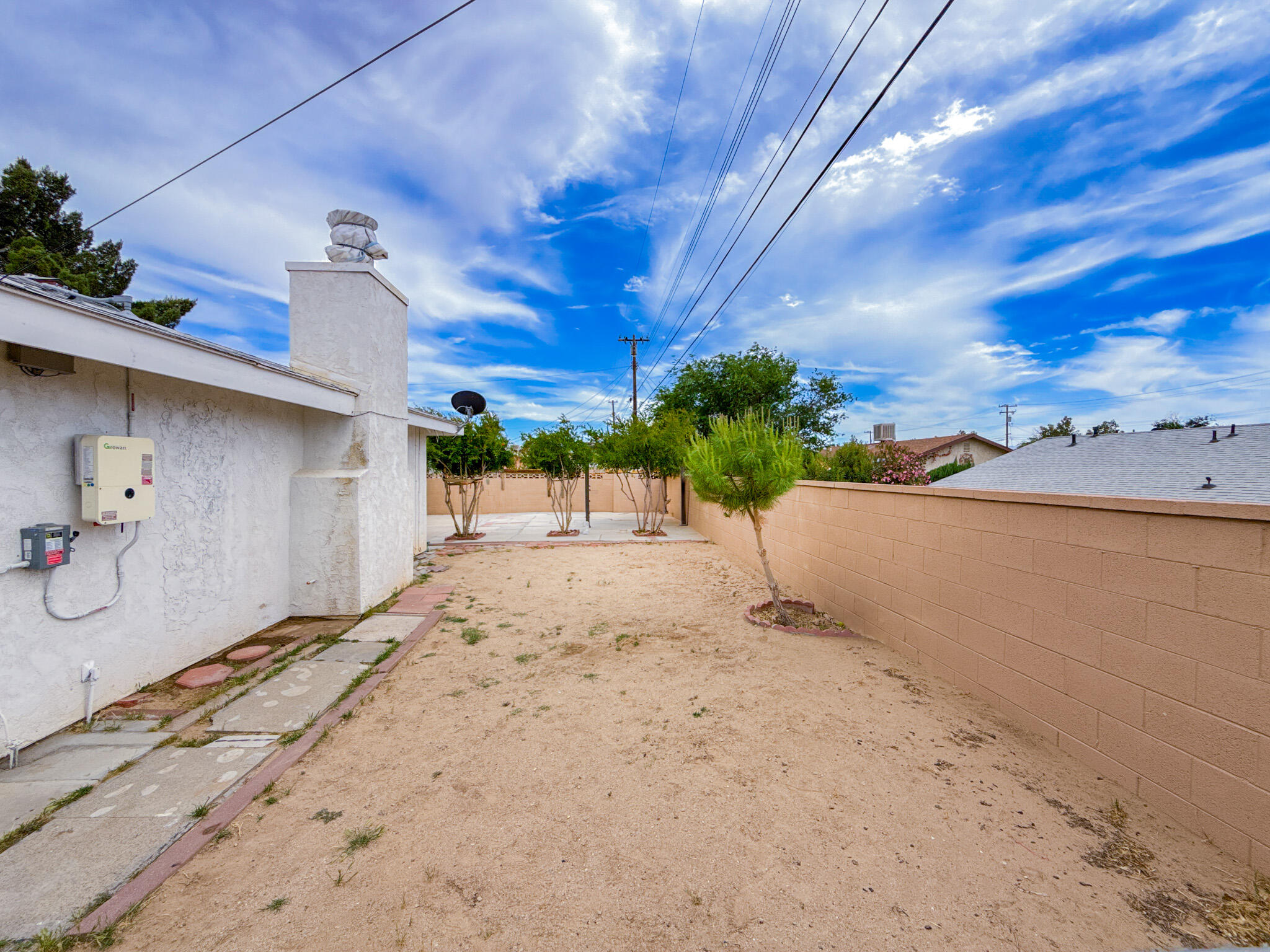 45431 Sancroft Avenue Lancaster, CA 93535 - Photo 38 of 49 a view of a backyard
