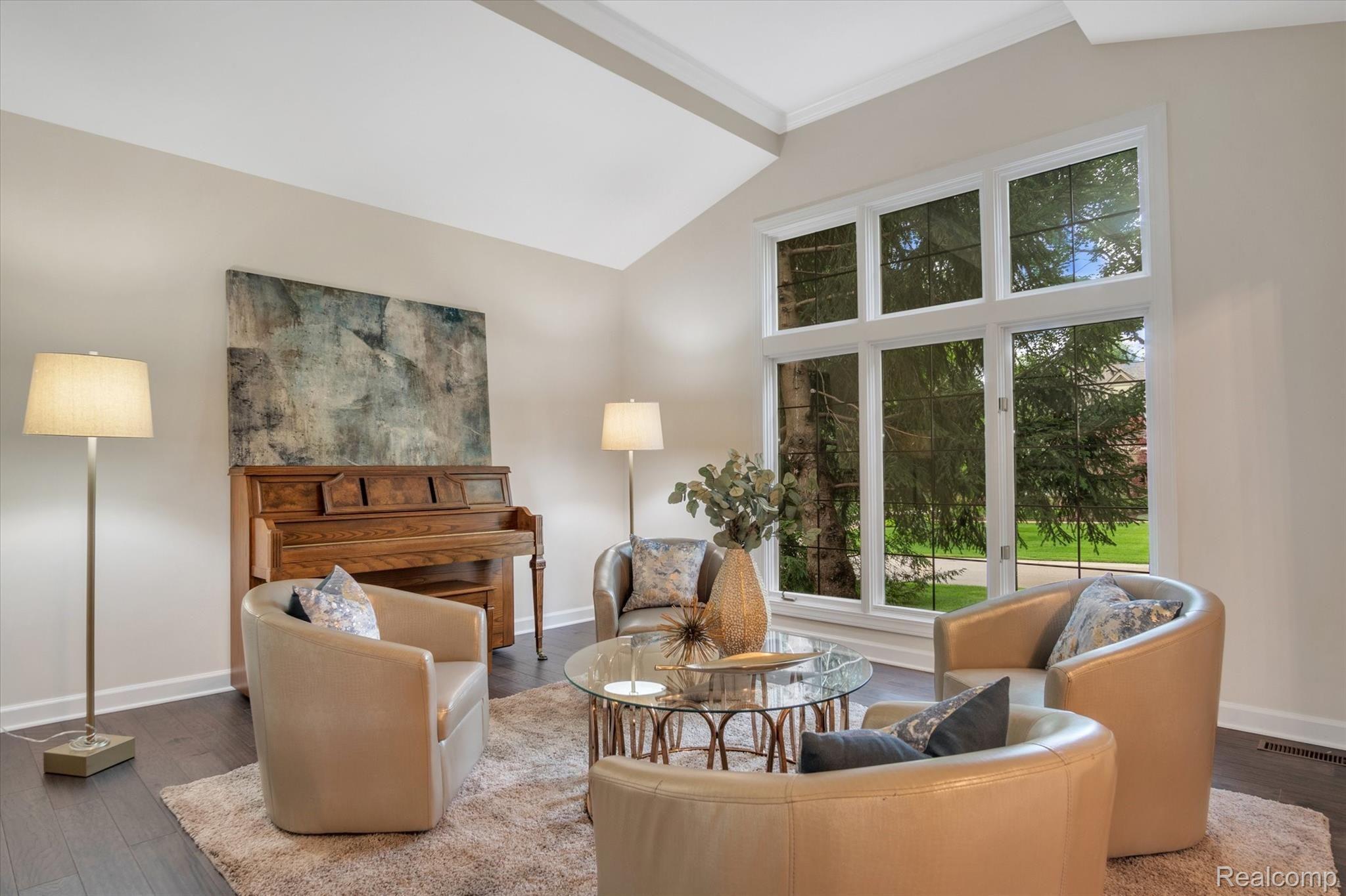 1806 Skyline Drive Rochester, MI 48306 - Photo 27 of 62 31-1806-Skyline-Dr -WindowStill-Real-Estate-Photography-27.jpg