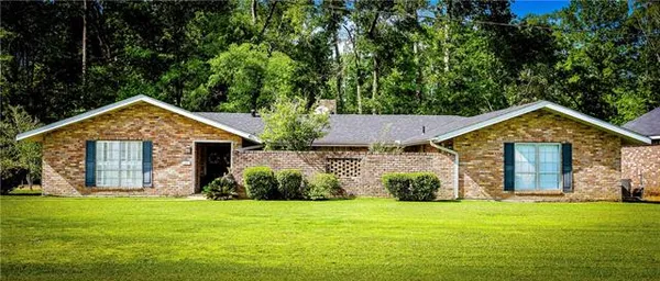 $450,000 | 608 Suzanne Drive, Amite, LA 70422