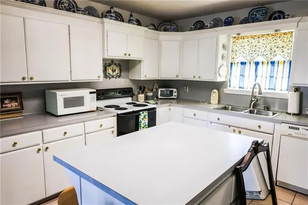 $450,000 | 608 Suzanne Drive, Amite, LA 70422