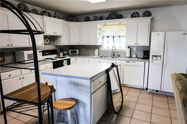 $450,000 | 608 Suzanne Drive, Amite, LA 70422