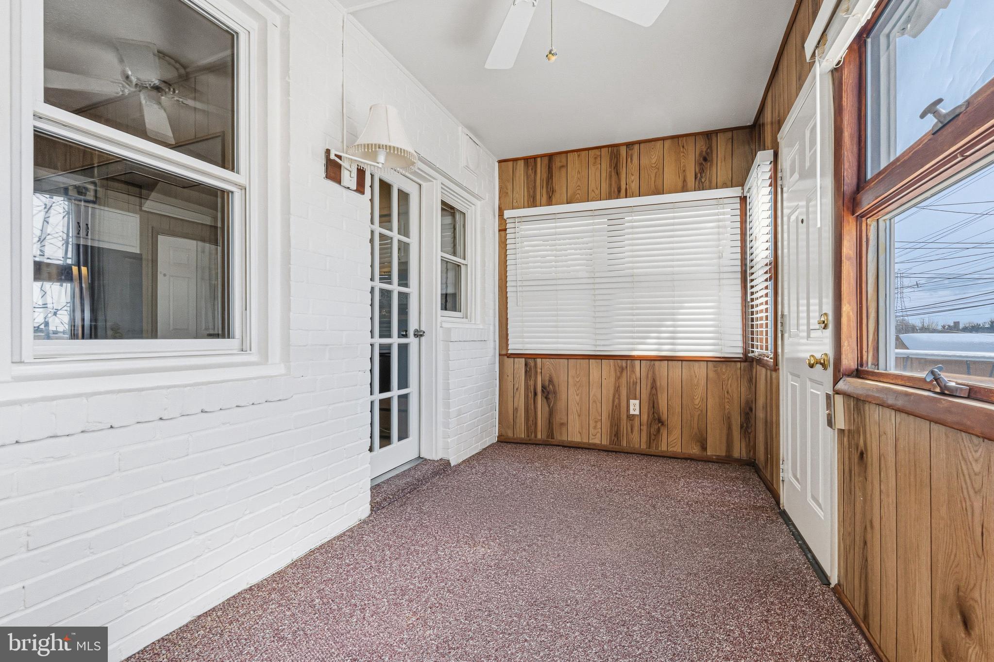 2734 Plainfield Road Baltimore, MD 21222 - Photo 15 of 34 Sunroom