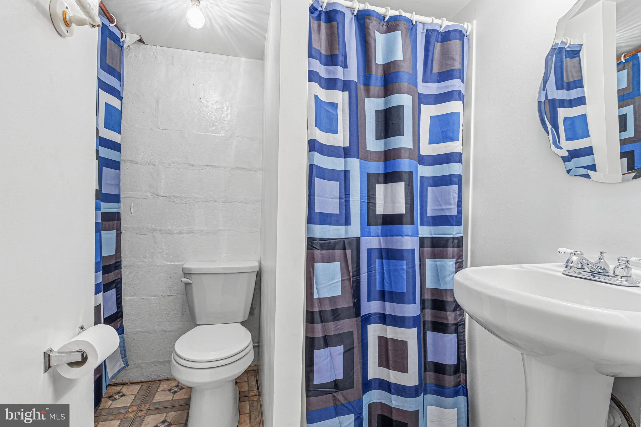 2734 Plainfield Road Baltimore, MD 21222 - Photo 21 of 34 Basement Full bath