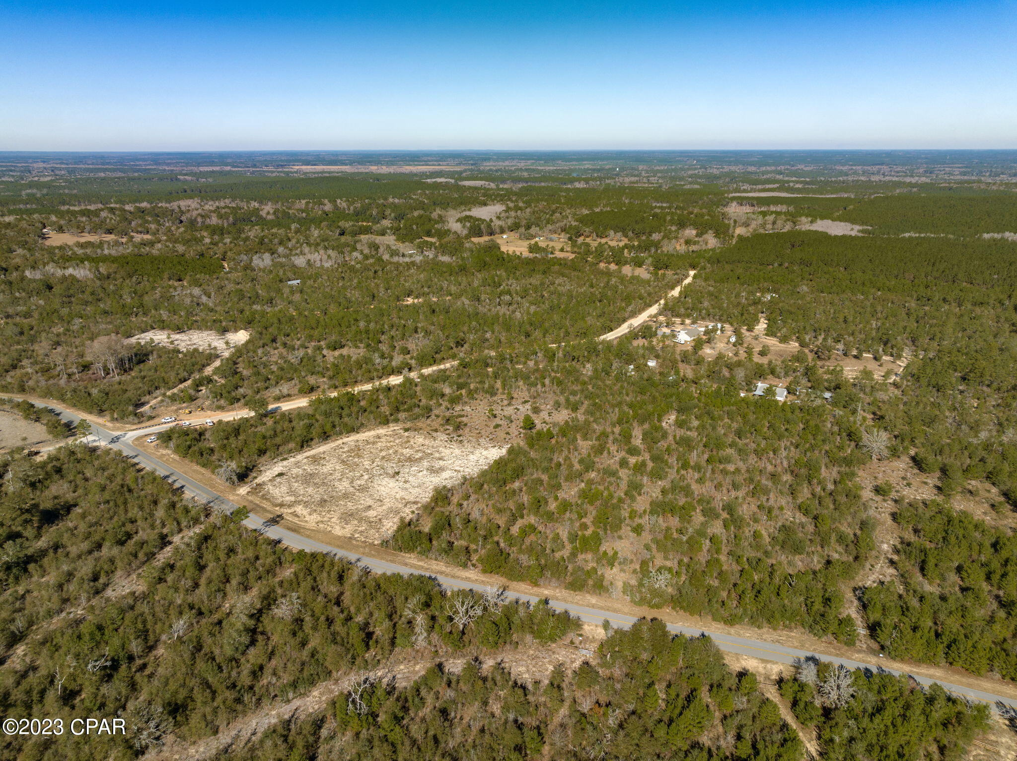 3186 Holmes Valley Road Vernon, FL 32462 - Photo 8 of 17 Gallery Image 8