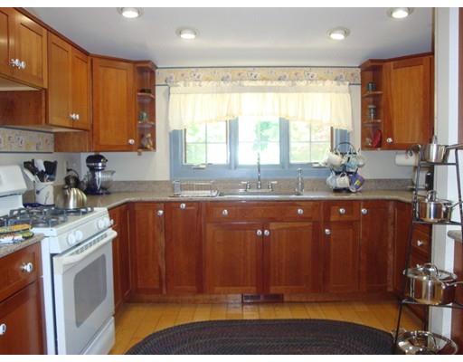 24 Palmer Road Plympton, MA 02367 - Photo 4 of 42 Gallery Image 4