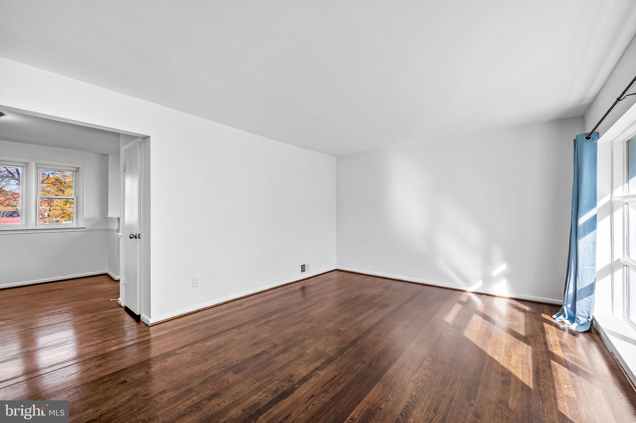 8416 Ravenswood Road Hyattsville, MD 20784 - Photo 7 of 20 Living Room